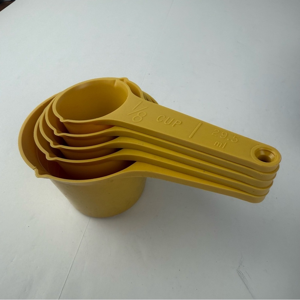 Vintage Foley Nesting Measuring Cups Harvest Yellow Retro Groovy